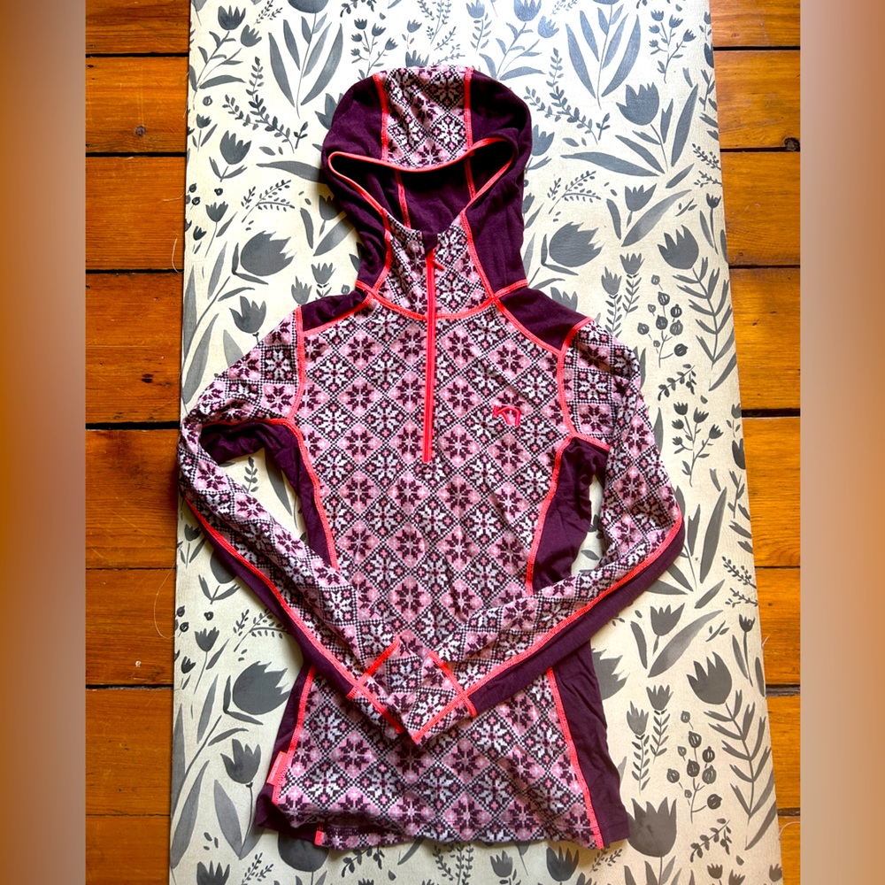 Kari Traa wool, hooded base layer